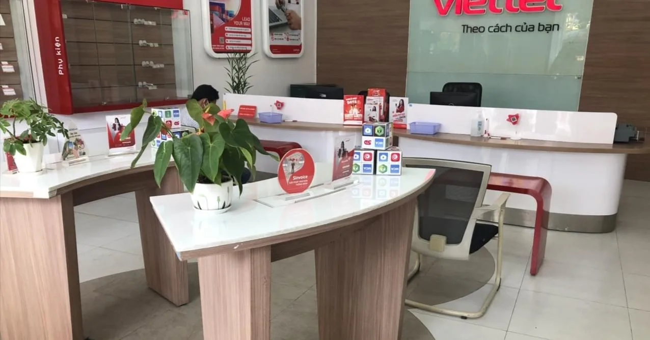Cua hang Viettel Mo Cay Nam